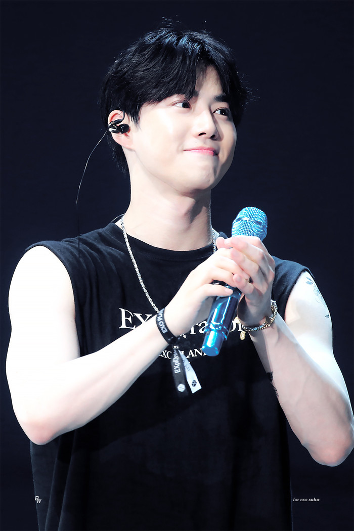 Giữa lùm xùm fandom 'nội chiến' vì Chen kết hôn, Suho khích lệ fan với thông điệp trên Instagram