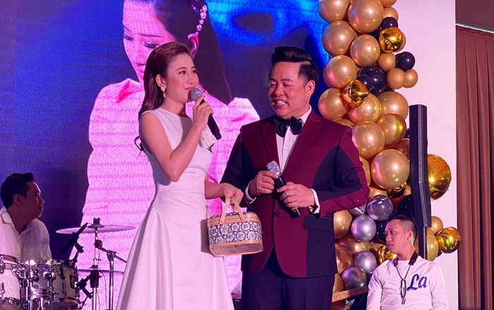 'Ngọc nữ' Tố My lầy chẳng kém ai khi tặng đàn anh Quang Lê… 7 loại mắm trong ngày sinh nhật Ảnh 2