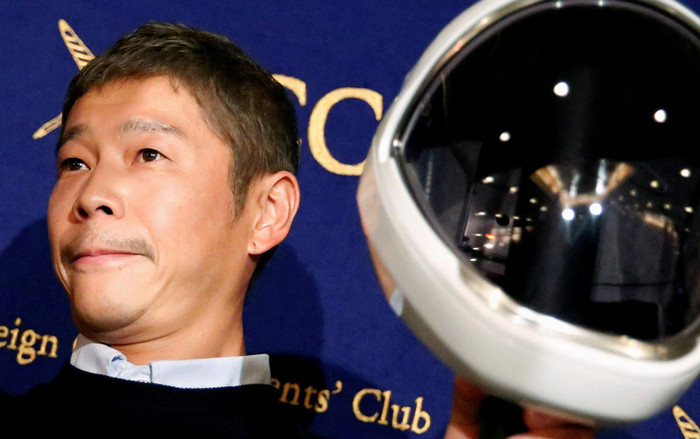 Hơn 20.000 người đăng kí làm ‘bạn gái’ tỉ phú người Nhật Bản Ảnh 2