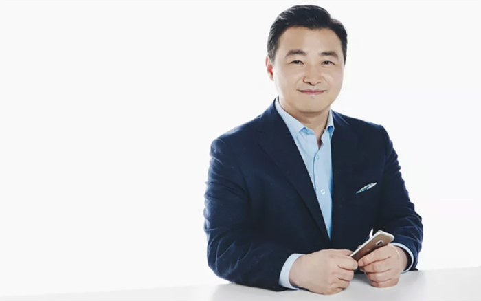 Samsung bất ngờ 'thay tướng' mảng điện thoại thông minh Ảnh 2