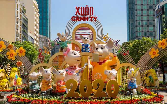 Ngắm đường hoa Nguyễn Huệ mừng xuân Canh Tý 2020 trước giờ mở cửa Ảnh 2