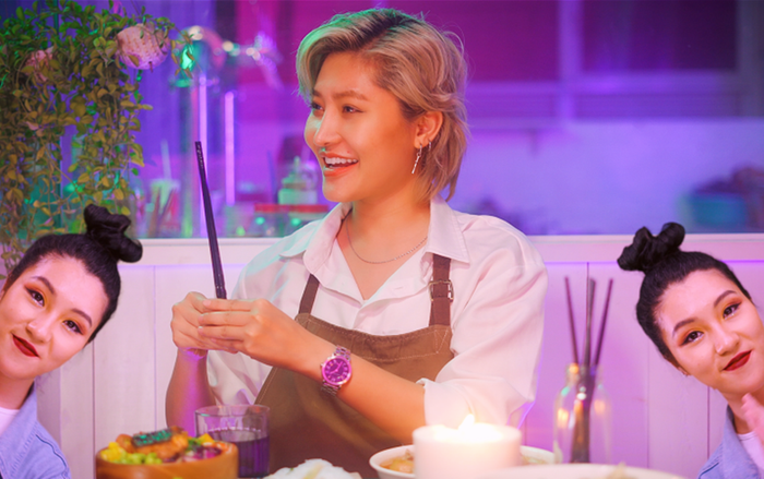 Vicky Nhung góp vui đường đua Vpop tháng 1 với MV nói hộ nỗi lòng sợ… tăng cân ngày Tết Ảnh 2