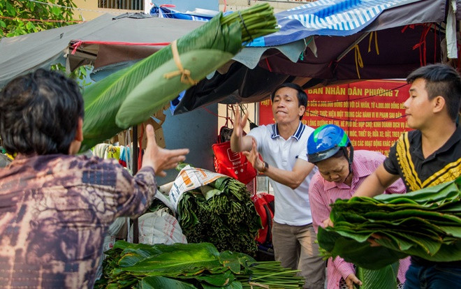 Chợ lá dong ngày Tết Ảnh 2