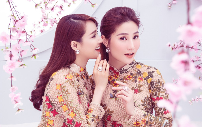 Nhã Phương - Diễm My 9x diện áo dài đón Tết: 'Mỗi người một vẻ, mười phân vẹn mười' Ảnh 2