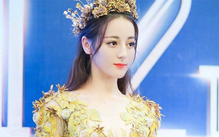 Khi những lời ném đá, chê bai lại trở thành bài học giúp ích cho Địch Lệ Nhiệt Ba! Ảnh 2