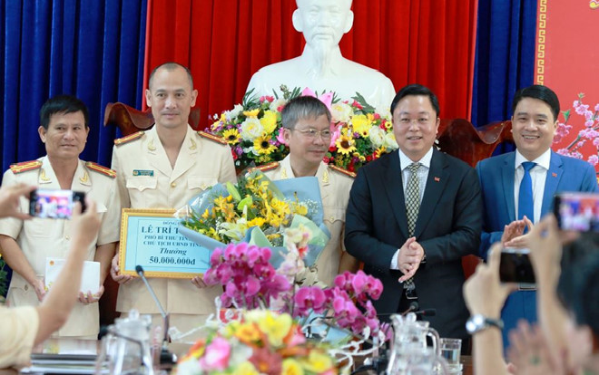 Bắt đối tượng trộm két sắt chứa 3,7 tỉ đồng trong ngày cuối cùng của năm Ảnh 2