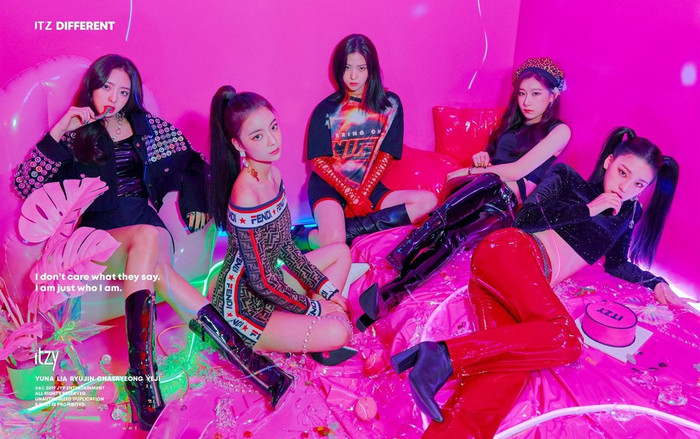 Sẵn sàng chờ đón màn 'tấn công dồn dập' từ tân binh xuất sắc nhất 2019: ITZY Ảnh 2