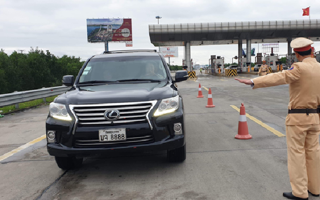 Hơn 2.100 trường hợp vi phạm, 20 người tử vong vì tai nạn giao thông trong ngày mùng 4 Tết Ảnh 2