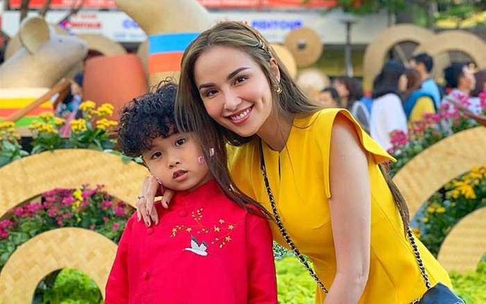 Đăng trạng thái buồn bã, hoa hậu Diễm Hương ngầm hé lộ việc ly hôn lần hai? Ảnh 2