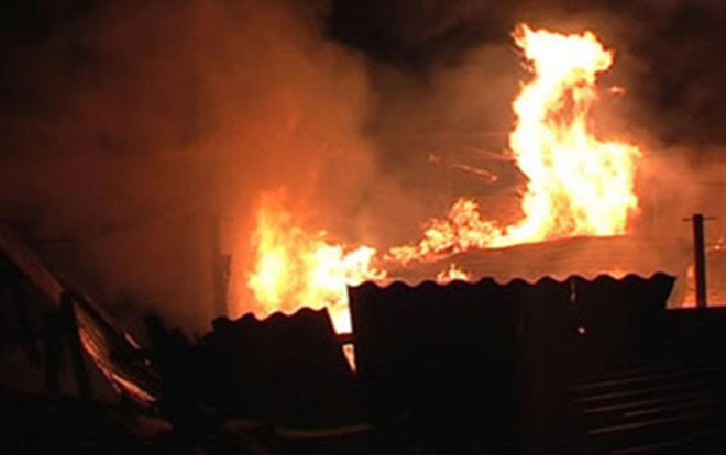 Đòi quan hệ không được, nam thanh niên phóng hỏa đốt nhà khiến bé 4 tuổi tử vong Ảnh 2