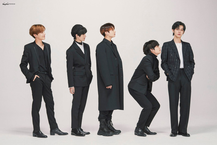 Big Hit Ent đã tung bộ ảnh kỉ niệm 15 năm thành lập