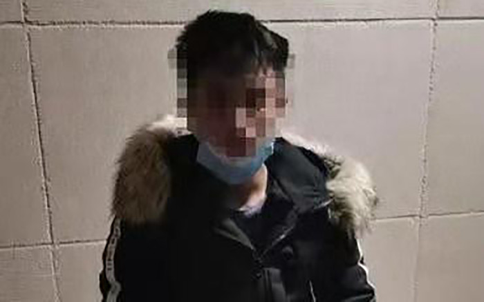 Đi ăn trộm mùa corona, tên trộm sợ xanh mặt khi nghe chủ nhà lên tiếng Ảnh 2