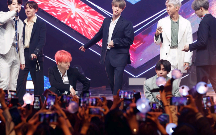 Coronavirus bùng phát, các chương trình âm nhạc giữ an toàn cho fan K-Pop như thế nào? Ảnh 2