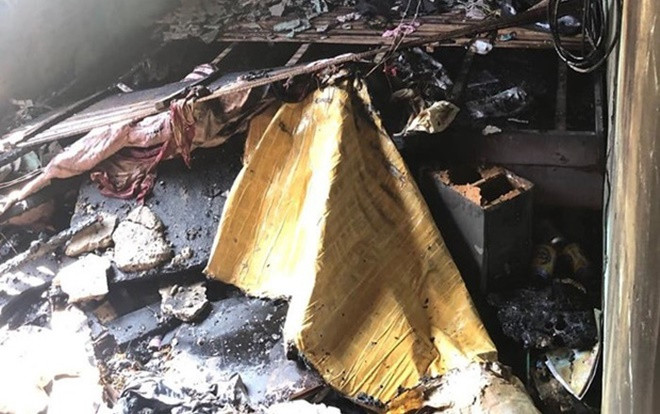 Nhậu say về, người đàn ông châm lửa hút thuốc gây cháy nhà và khiến con trai mắc kẹt trên tầng 2 Ảnh 2