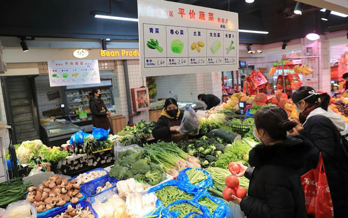 Đi chợ đứng cạnh người bệnh trong 15 giây, người đàn ông nhiễm virus corona Ảnh 2