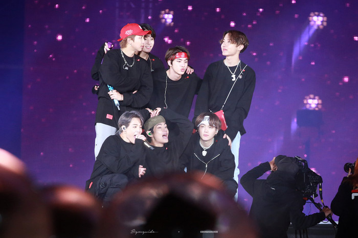 Không phải showcase, BTS 'chơi nổi' với hình thức đặc biệt giới thiệu album 'Map Of The Soul: 7'