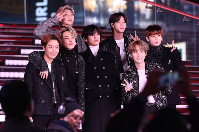 Không phải showcase, BTS 'chơi nổi' với hình thức đặc biệt giới thiệu album 'Map Of The Soul: 7'