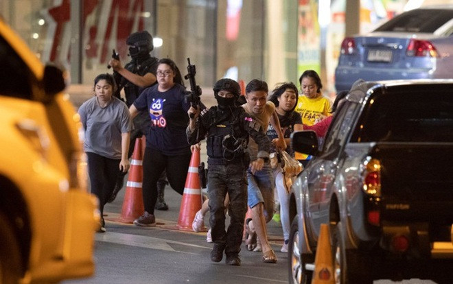 Hung thủ xả súng đẫm máu ở trung tâm thương mại Thái Lan bị tiêu diệt Ảnh 2