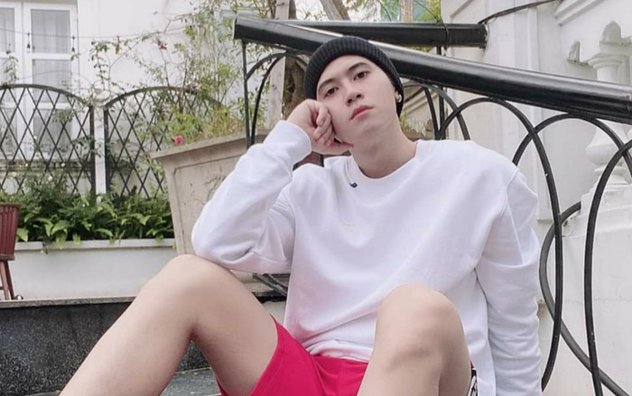 Tạm 'cất' hình ảnh quý ông lịch lãm, Hoàng Đức Thịnh… 'nhí nhảnh' bất ngờ khi cover Anh thanh niên Ảnh 2