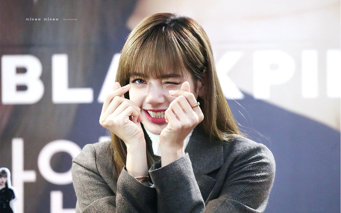 YG Ent đăng kí bản quyền tên thật của Lisa (BlackPink): Là bước tiến trong hoạt động mới hay phương pháp 'trói buộc' nghệ sĩ? Ảnh 2