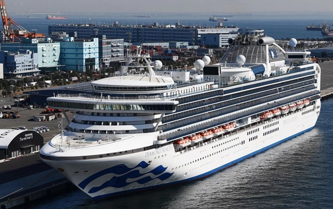 Phát hiện thêm 60 người nhiễm virus corona trên du thuyền ở Nhật Bản Ảnh 2