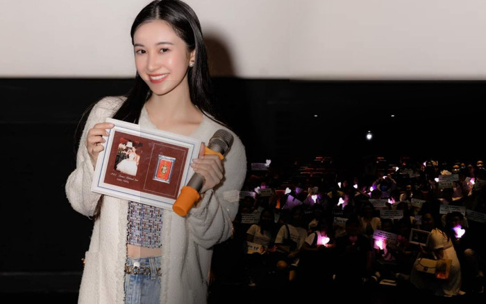 Jun Vũ xuất hiện với nhan sắc mong manh tại họp fan y như 'concert thu nhỏ' Ảnh 2