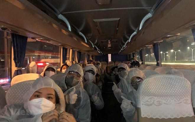 Tâm sự của người mẹ có con vừa trở về từ tâm dịch Vũ Hán Ảnh 2