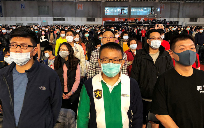 Nhà máy sản xuất iPhone chuyển sang sản xuất khẩu trang vì dịch covid-19 Ảnh 2