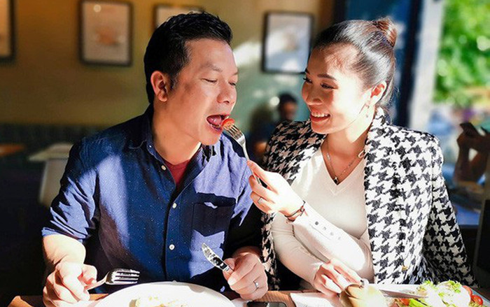 Vợ chồng Shark Hưng tranh thủ từng phút để hẹn hò Valentine Ảnh 2