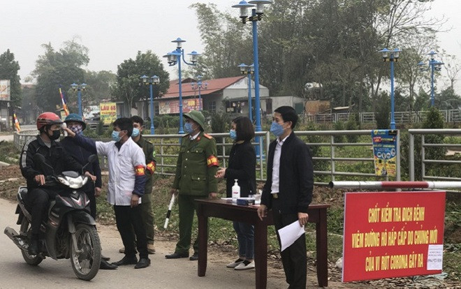 Một gia đình ở Hà Nội bị cách ly sau khi trở về từ tâm dịch Vĩnh Phúc Ảnh 2