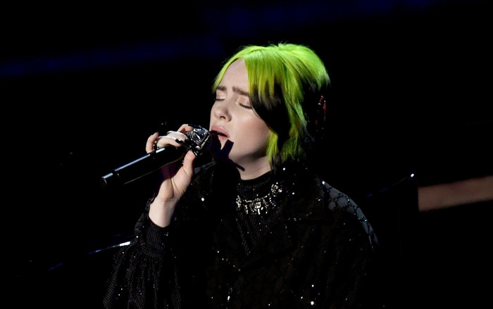 Billie Eilish cảm thấy phát ốm và nghĩ rằng mình đã phá hỏng màn trình diễn tại Oscar: ‘Nó quả là rác rưởi’ Ảnh 2