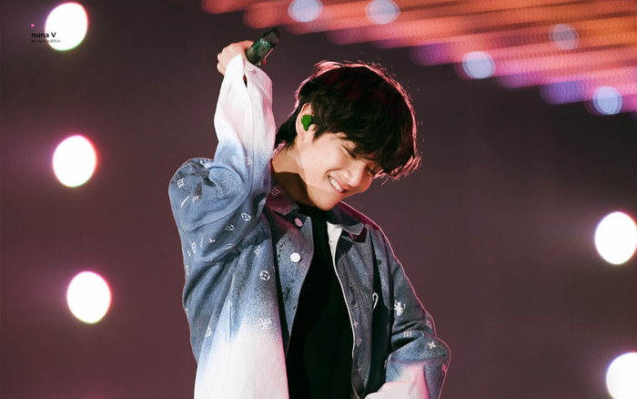 V (BTS) chinh phục kỉ lục mới khi bản solo 'Singularity' đạt được điều đặc biệt này Ảnh 2