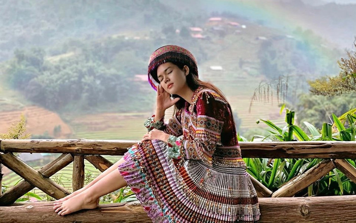 Người mẫu Ngọc Trinh hoá… Mị gây sốt cộng đồng mạng Ảnh 2