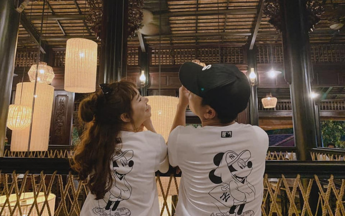 Trốn con gái đi hẹn hò vợ hậu Valentine, Trường Giang đã 'chịu khó' diện đồ tone-sur-tone với Nhã Phương Ảnh 2