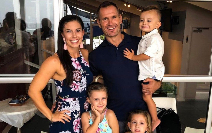 Sốc: Cựu sao bóng bầu dục tự sát sau khi thiêu chết vợ và ba con Ảnh 2