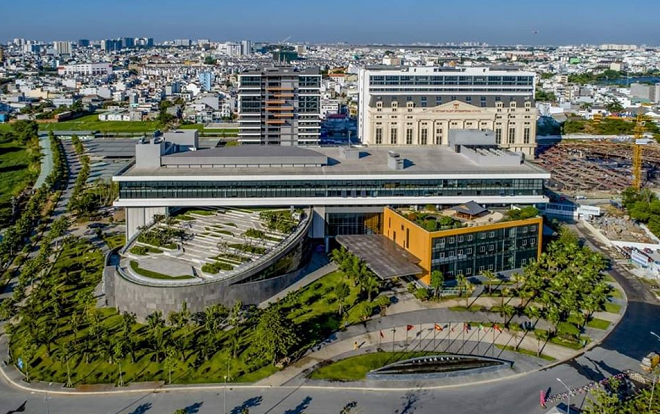 Xuýt xoa trước loạt ảnh đẹp như trường Tây tại cơ sở mới của Đại học Văn Lang Ảnh 2