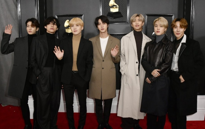 Boy With Luv lần nữa 'lập công', giúp BTS trở thành nhóm nhạc Kpop đầu tiên làm được điều này tại Anh quốc Ảnh 2