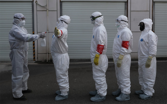 Nhà máy iPhone nhờ ‘anh hùng SARS’ đưa lời khuyên chống virus corona Ảnh 2