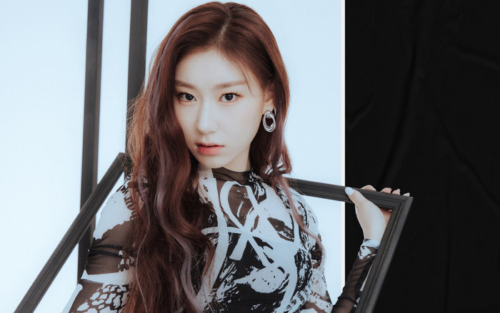 ITZY tung teaser mới cho màn comeback, em gái 'thánh nhảy' Chaeyeon (Iz*one) xuất hiện? Ảnh 2