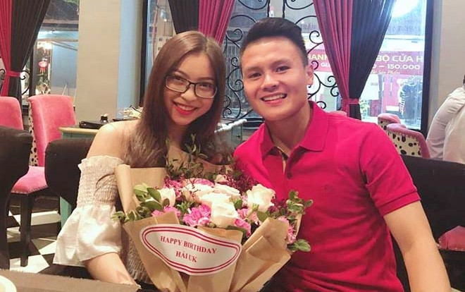 Không còn nghi ngờ gì nữa, Quang Hải đang yêu Nhật Lê như thuở mặn nồng Ảnh 2