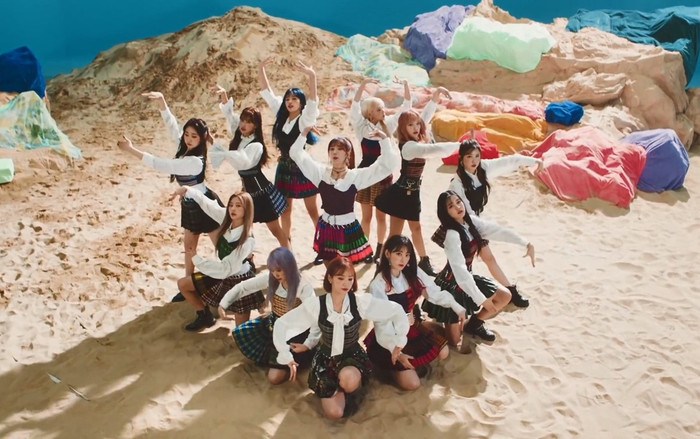 IZ*ONE tiếp tục 'gây bão' khi tung clip vũ đạo cho FIESTA Ảnh 2