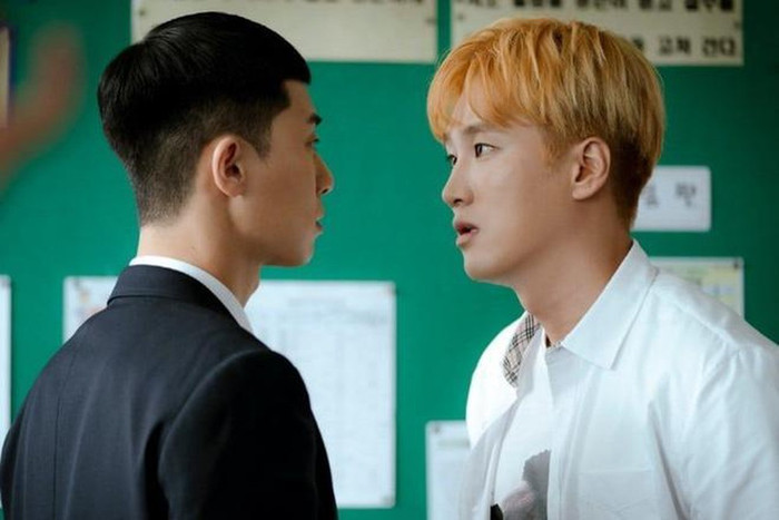 Ngay từ thời học sinh Jang Geun Won đã coi trời bằng vung