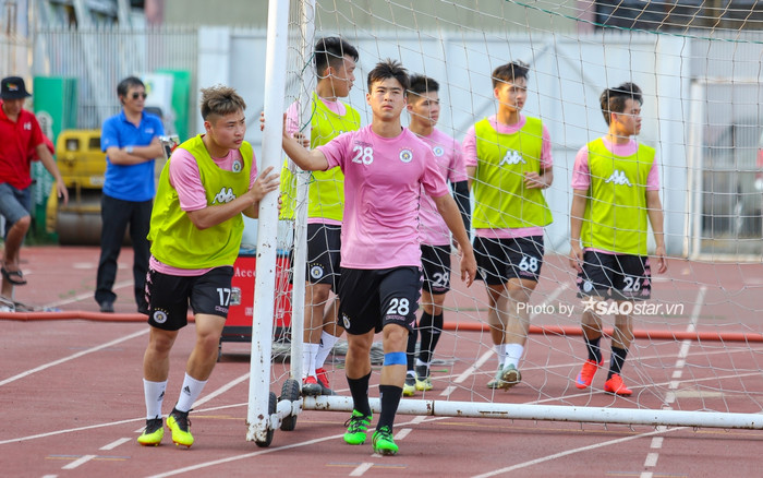 Duy Mạnh được CLB Hà Nội hỗ trợ hoàn toàn chi phí điều trị chấn thương Ảnh 2