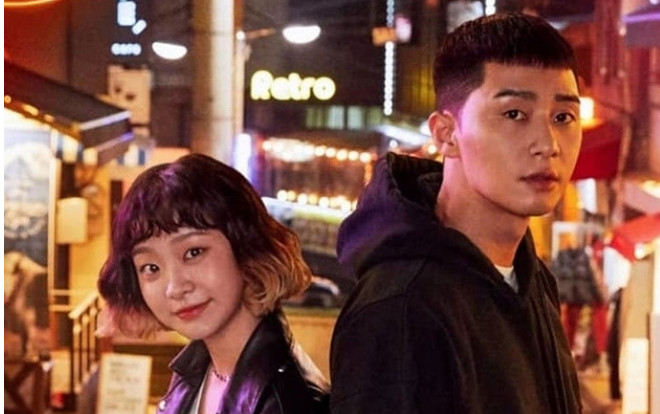 Hậu trường 'Itaewon Class': Ahn Bo Hyun gọi Kim Da Mi là 'phù thủy', Park Seo Joon 'anh hùng cứu mỹ nhân' Ảnh 2