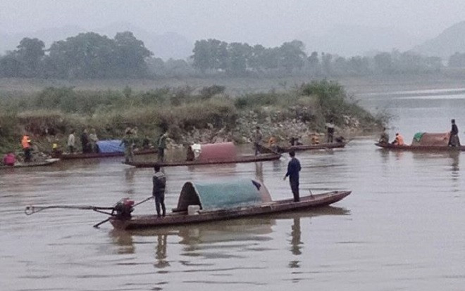 Hai vợ chồng đi đánh cá bị đuối nước thương tâm trên sông Mã Ảnh 2