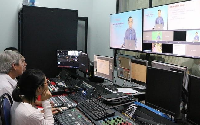 Hà Nội tổ chức dạy học qua sóng truyền hình cho học sinh lớp 9, 12 Ảnh 2