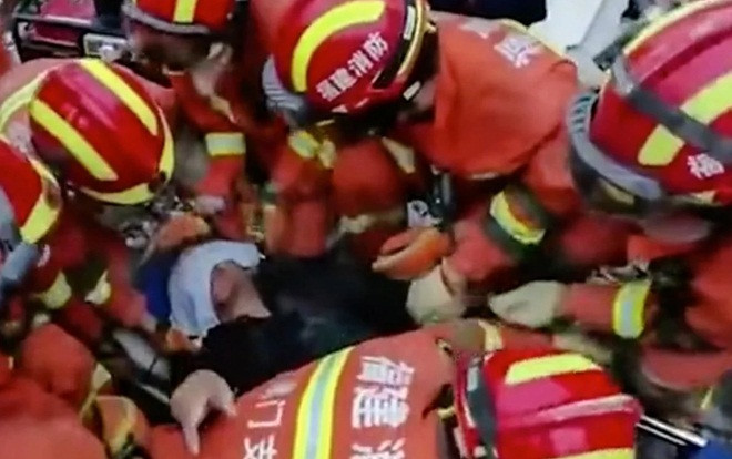 Ít nhất 4 người chết trong vụ sập khách sạn cách ly COVID-19 ở Trung Quốc Ảnh 2