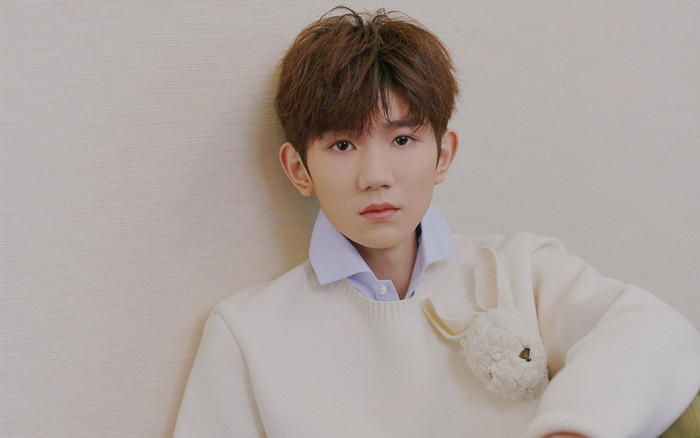 Mẹ Vương Nguyên khóc, hối hận khi cho con trai gia nhập giới giải trí quá sớm Ảnh 2