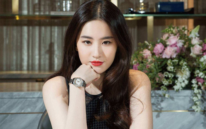 Sao Hoa Ngữ gửi lời chúc mừng, động viên đến phái đẹp - những nữ nhân viên y tế trong ngày 08.03 Ảnh 2