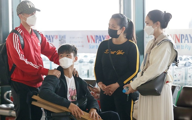 Duy Mạnh buồn vì ngày 8/3 thấy mẹ khóc, Quỳnh Anh nguyện cầu cho chồng Ảnh 2